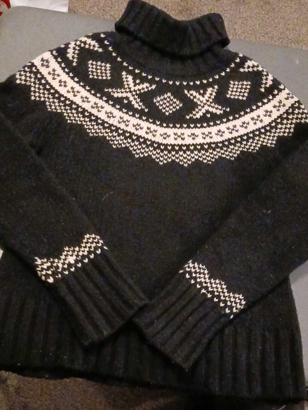 GAP Black 100% Lambswool Turtleneck Sweater with Cream Nordic Yoke